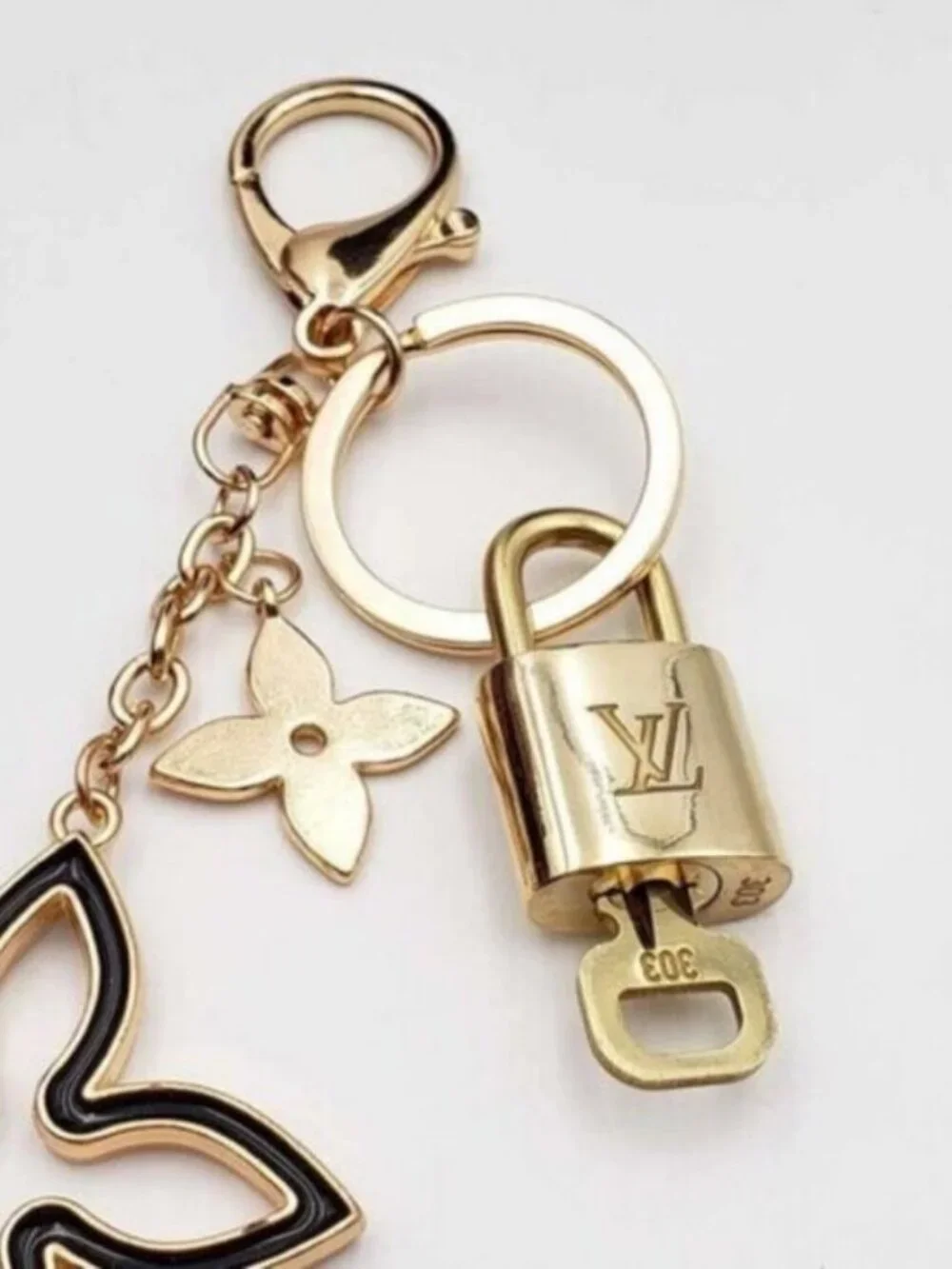 Authentic Louis Vuitton Gold Lock 🔒 Keychain Bag Unbranded Clover Charm LV